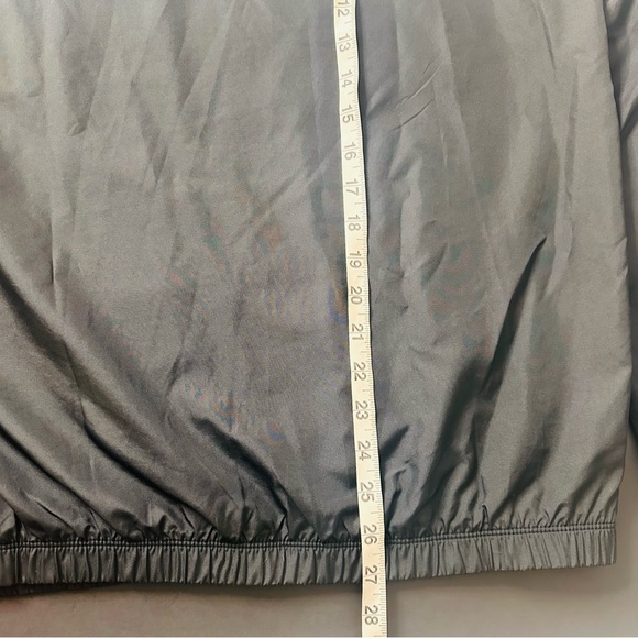 Nike Windbreaker Jacket, Size Med (Women’s) - Picture 9 of 10